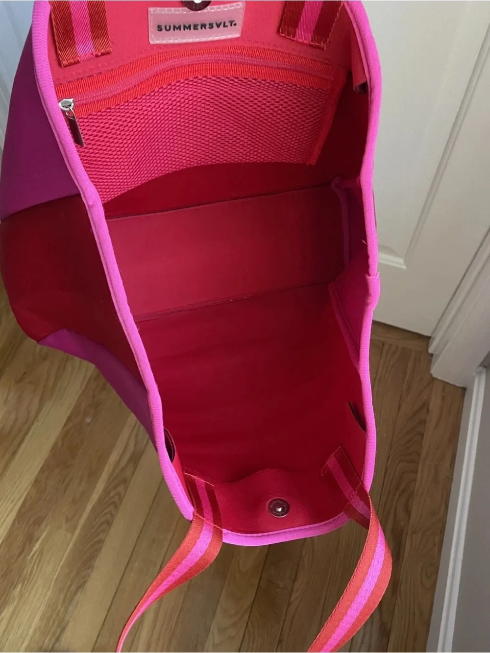 Summersalt neoprene red/pink tote bag